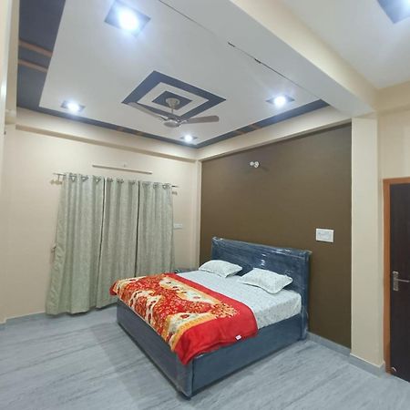 Sarvodaya Residency Hotel Ayodhya Exterior photo